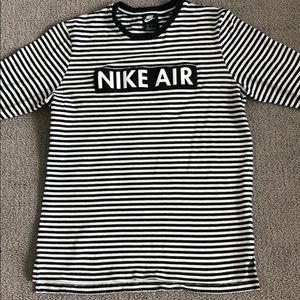 White and black striped NIKE AIR long sleeve shirt
